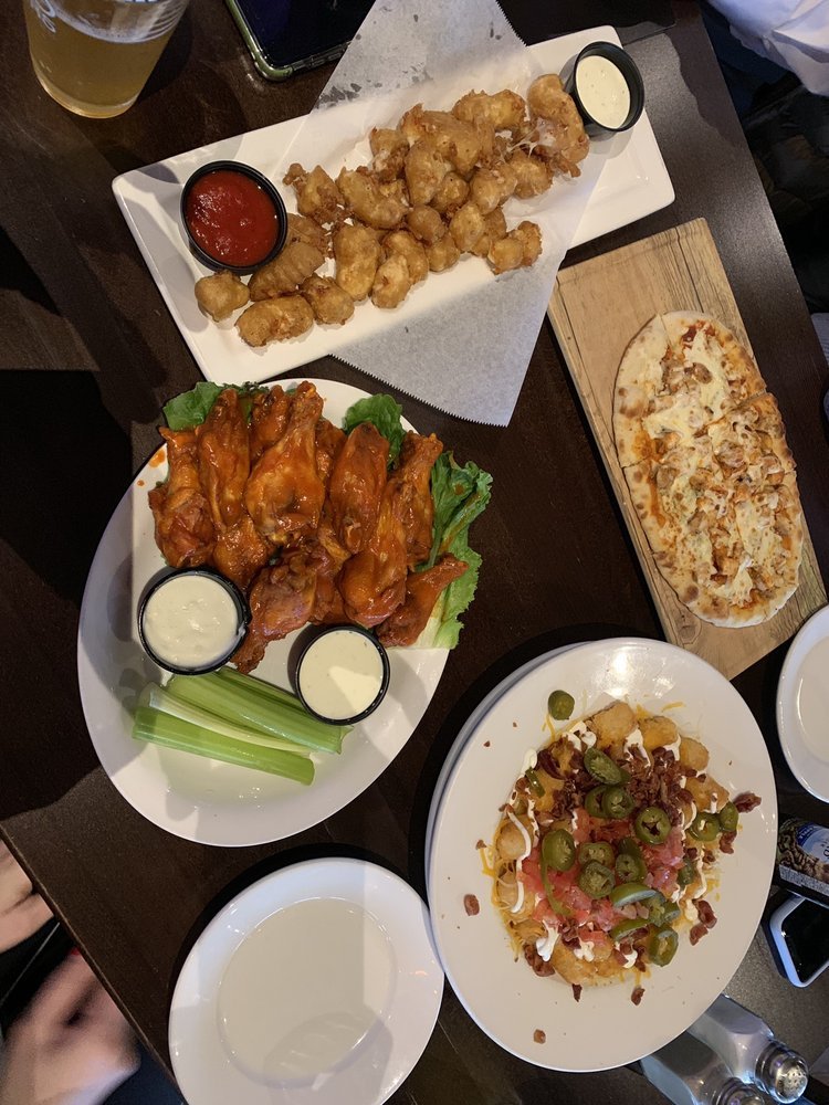 3 Corners Grill & Tap