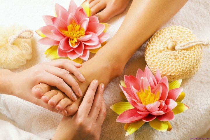 Hand & Stone Massage and Facial Spa