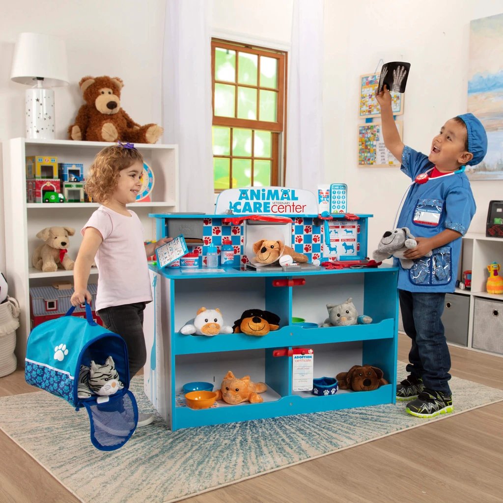 Melissa & Doug Animal Care Activity Center