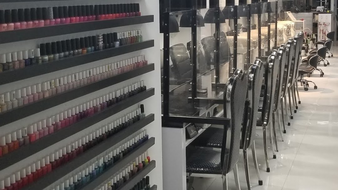 Biscayne Nail & Beauty Bar