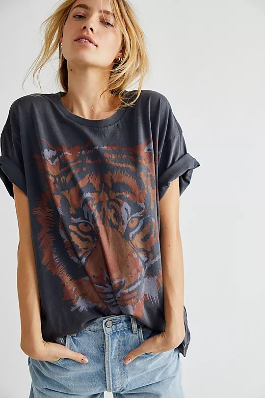 Wrangler Oversized Tiger Tee