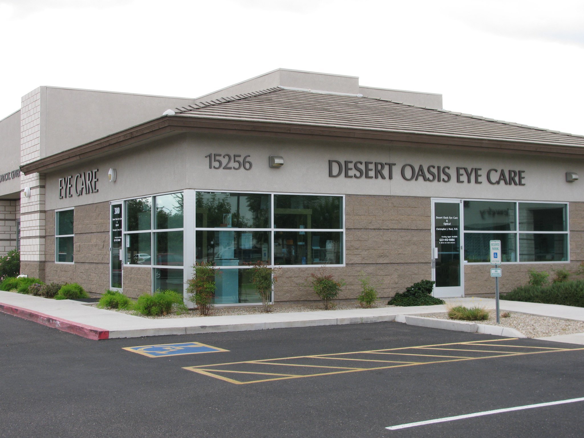 Desert Oasis Eye Care & Optical