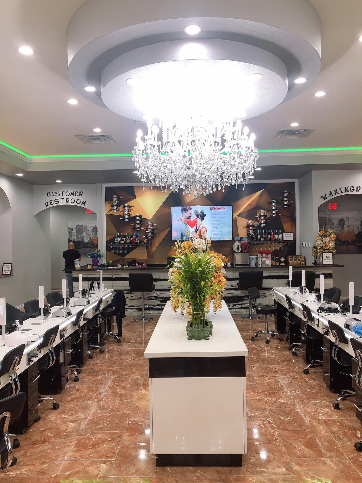 Grandlux Nails Spa